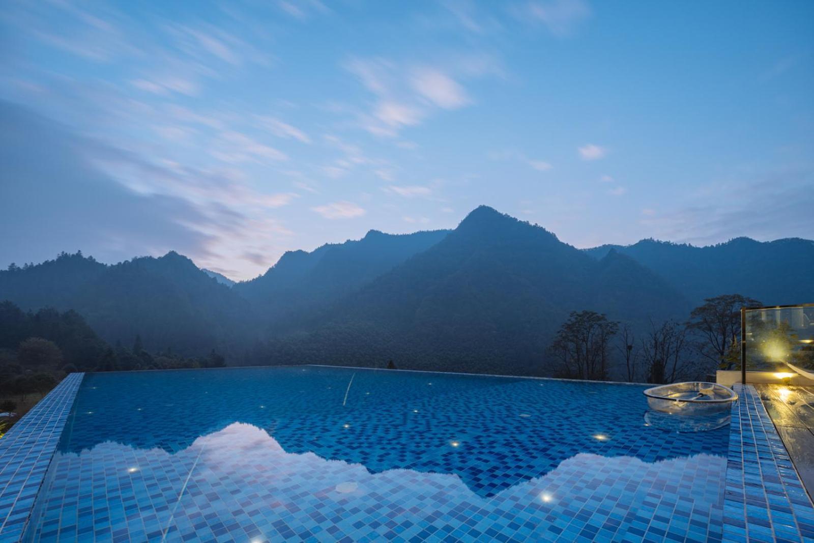 Hilltop House Resort Zhangjiajie Exterior foto